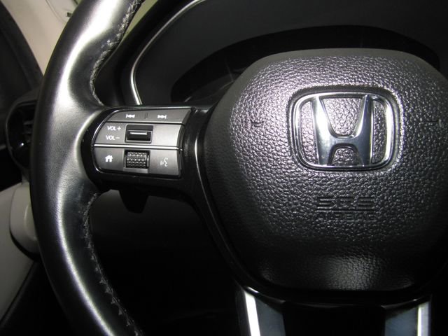 Certified 2024 Honda Pilot Touring image 5