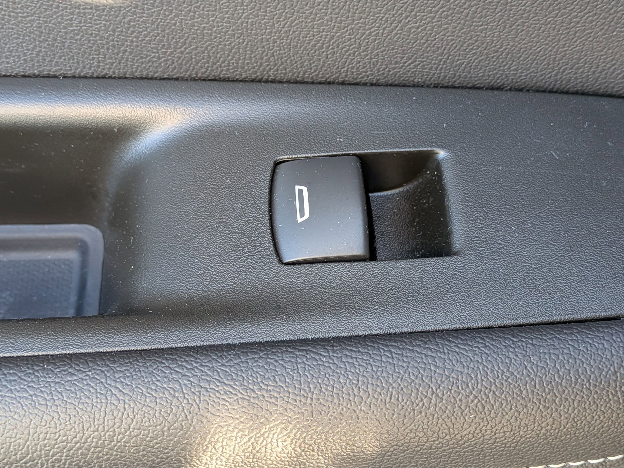 Used 2025 Chevrolet Blazer LT image 28