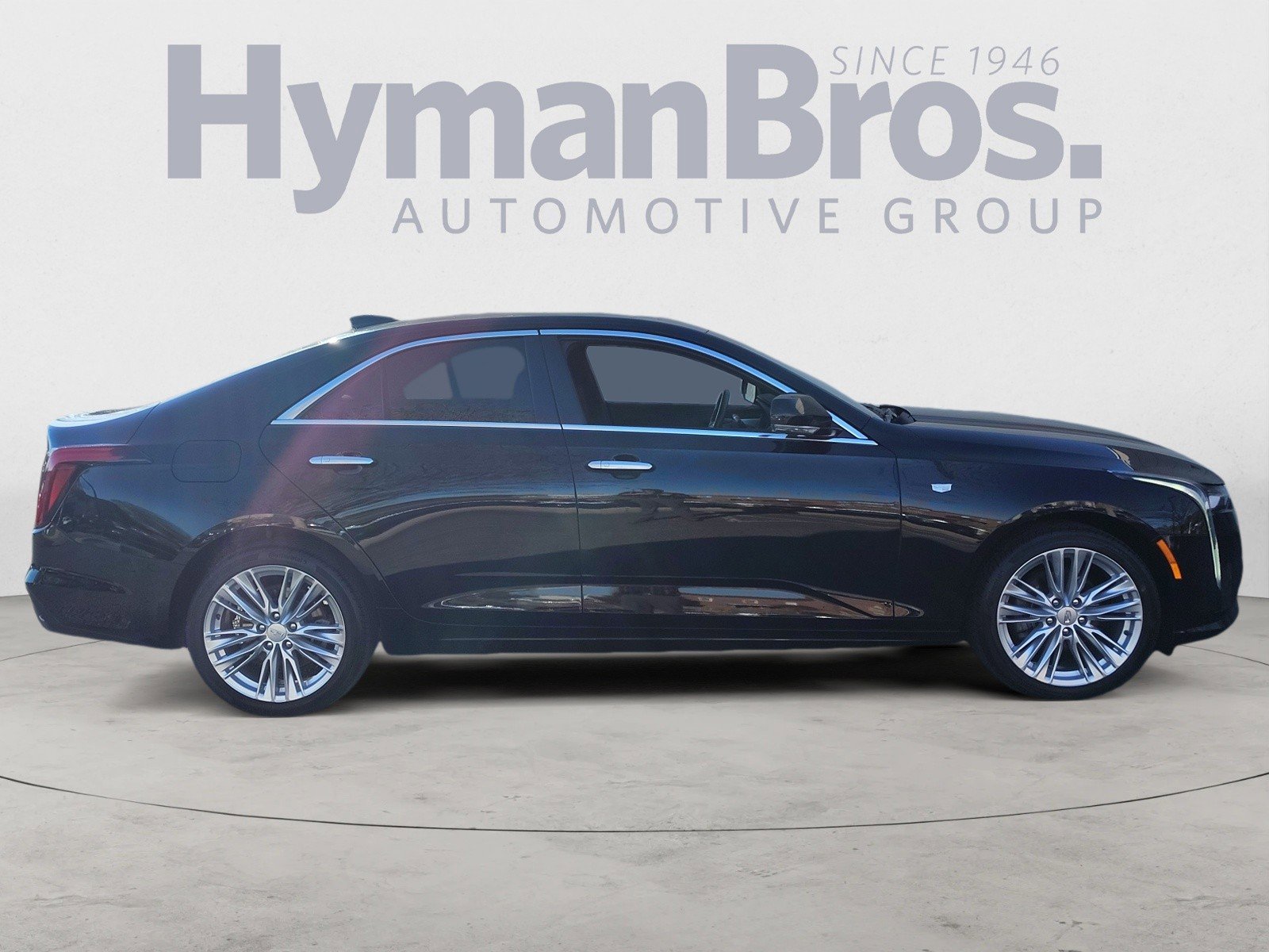 Used 2020 Cadillac CT4 Premium Luxury image 2