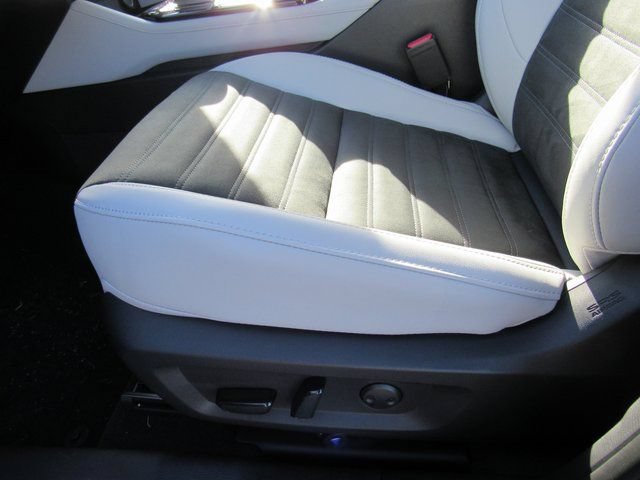 New 2025 Mitsubishi Outlander SE AWD/4WD image 13