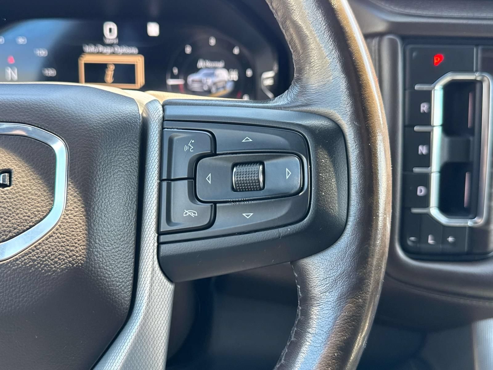Used 2022 GMC Yukon Denali AWD/4WD image 25