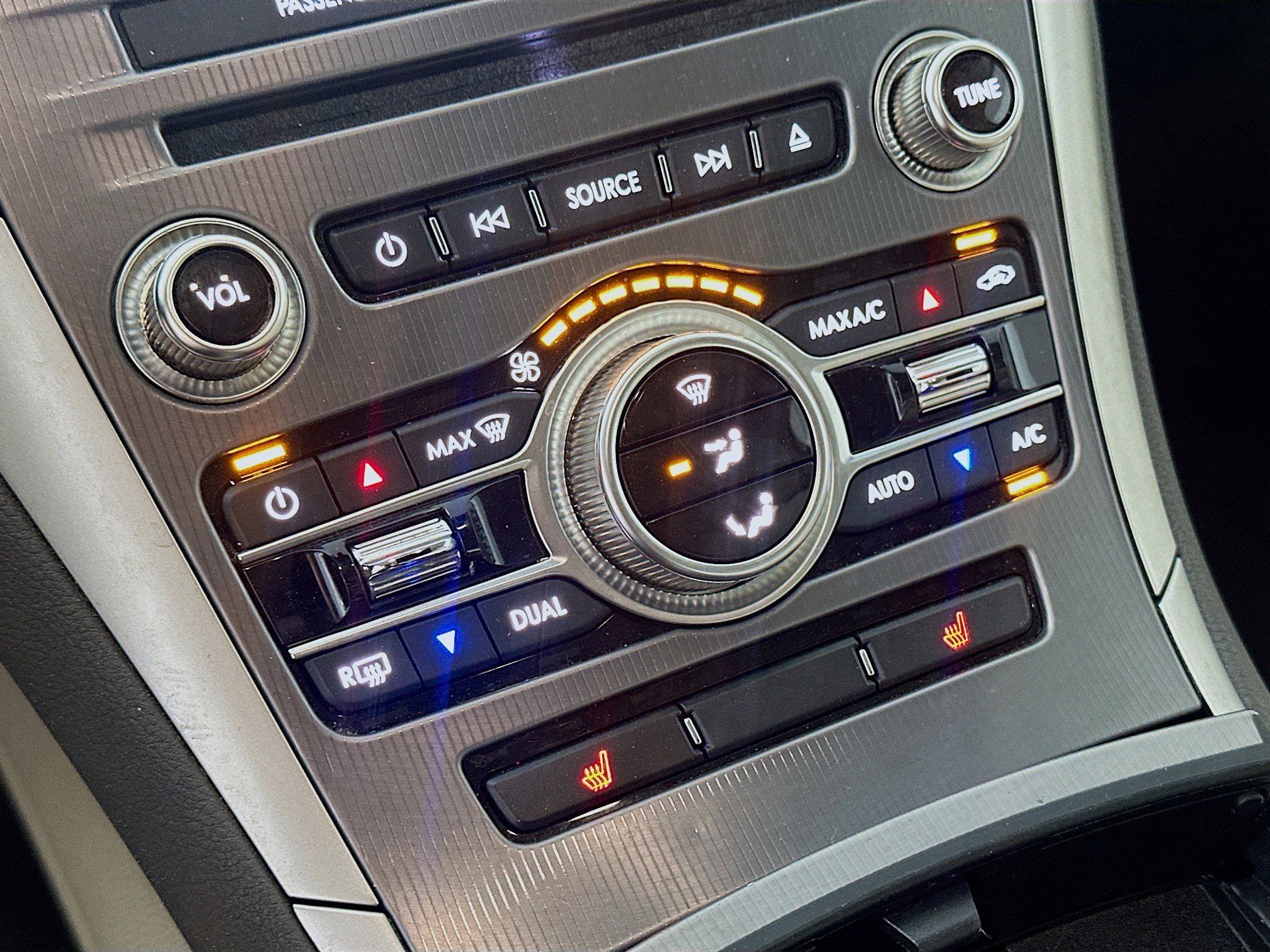 Used 2018 Lincoln MKZ Premiere FWD image 22