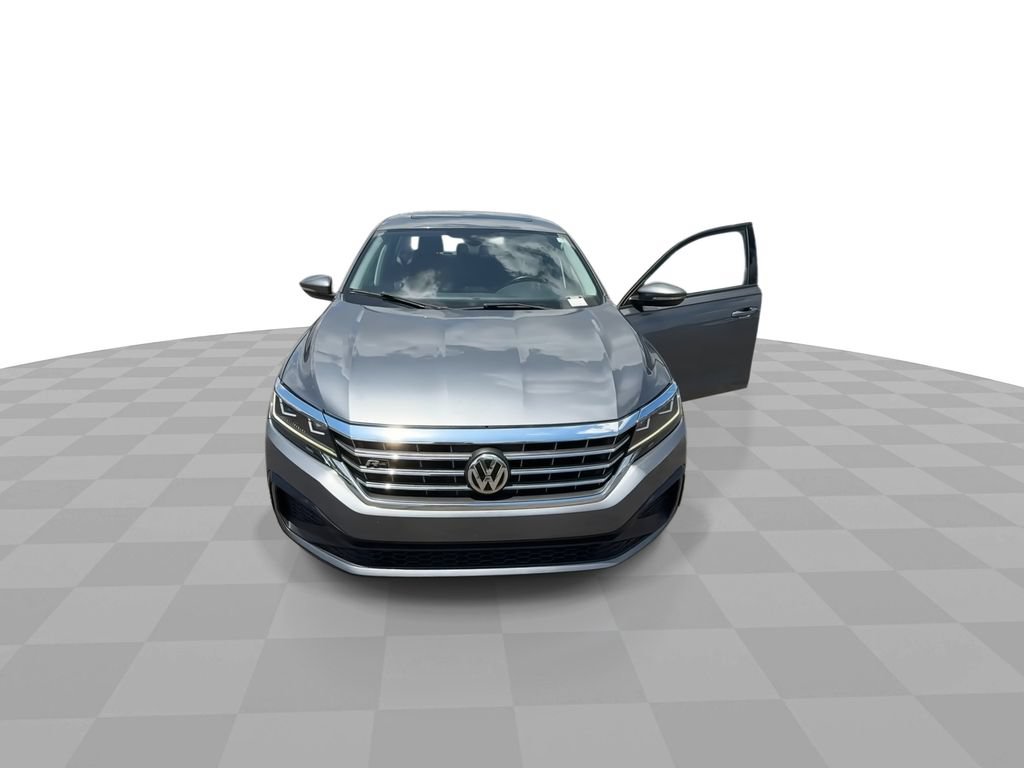 Used 2020 Volkswagen Passat 2.0T R-Line FWD image 3