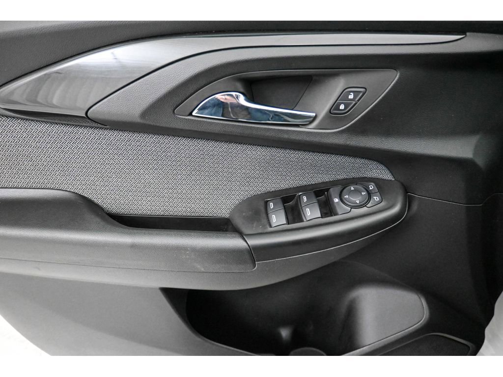 Used 2023 Chevrolet TrailBlazer LT image 27