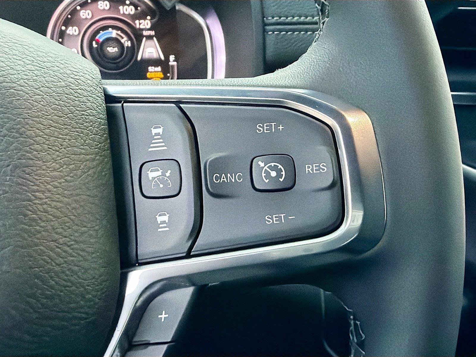 New 2026 RAM 2500 Laramie w/ Sport Appearance Package AWD/4WD image 36