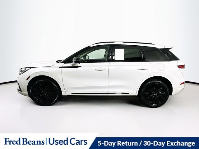 Certified 2025 Lincoln Corsair Reserve w/ Equipment Group 202A image 4