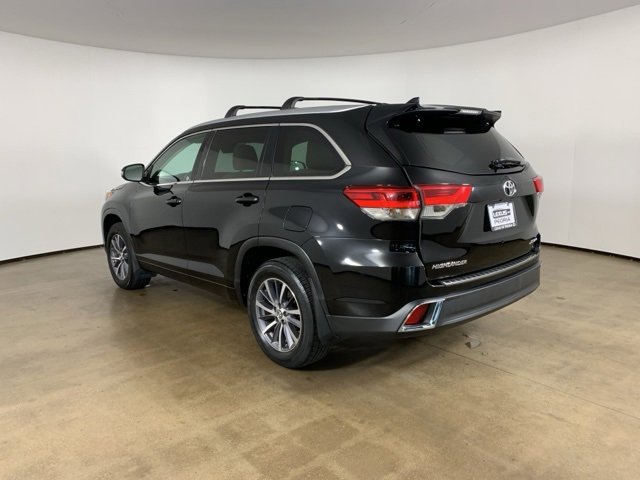 Used 2018 Toyota Highlander XLE image 36