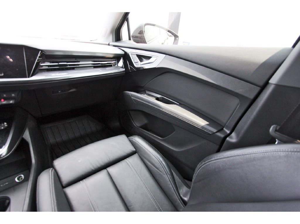 Used 2022 Audi Q4 e-tron Premium Plus AWD/4WD image 11