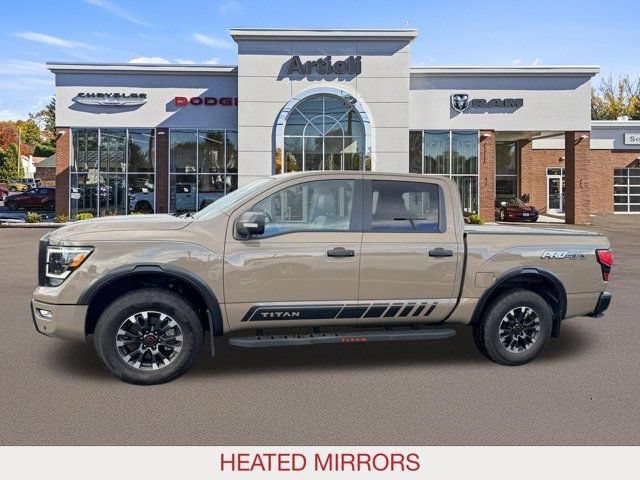 Used 2023 Nissan Titan PRO-4X w/ Pro-4x Convenience Package AWD/4WD image 5