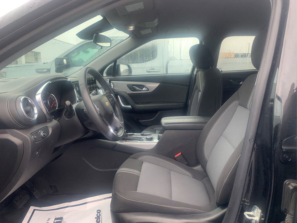 Used 2023 Chevrolet Blazer LT w/ Midnight/Sport Edition image 8