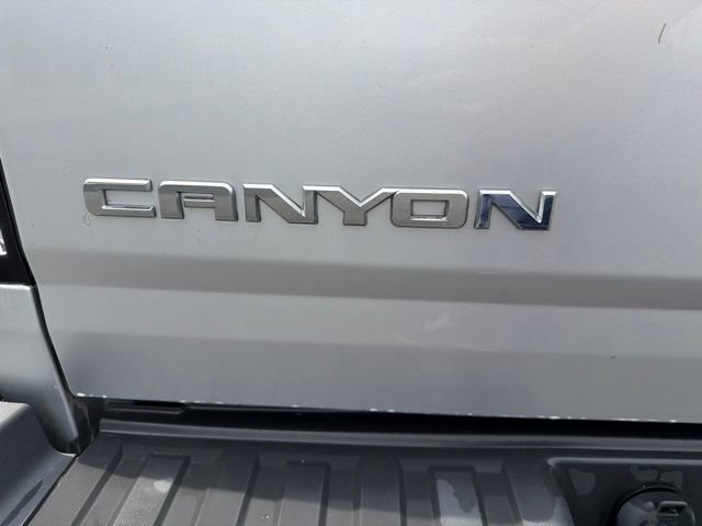 Used 2016 GMC Canyon SLT w/ Driver Alert Package RWD image 11