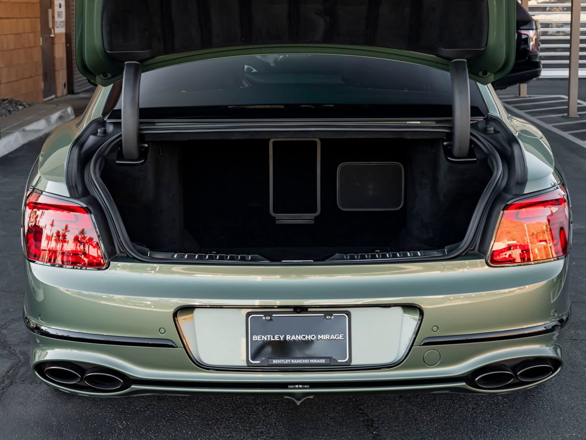 Certified 2023 Bentley Flying Spur S V8 AWD/4WD image 31