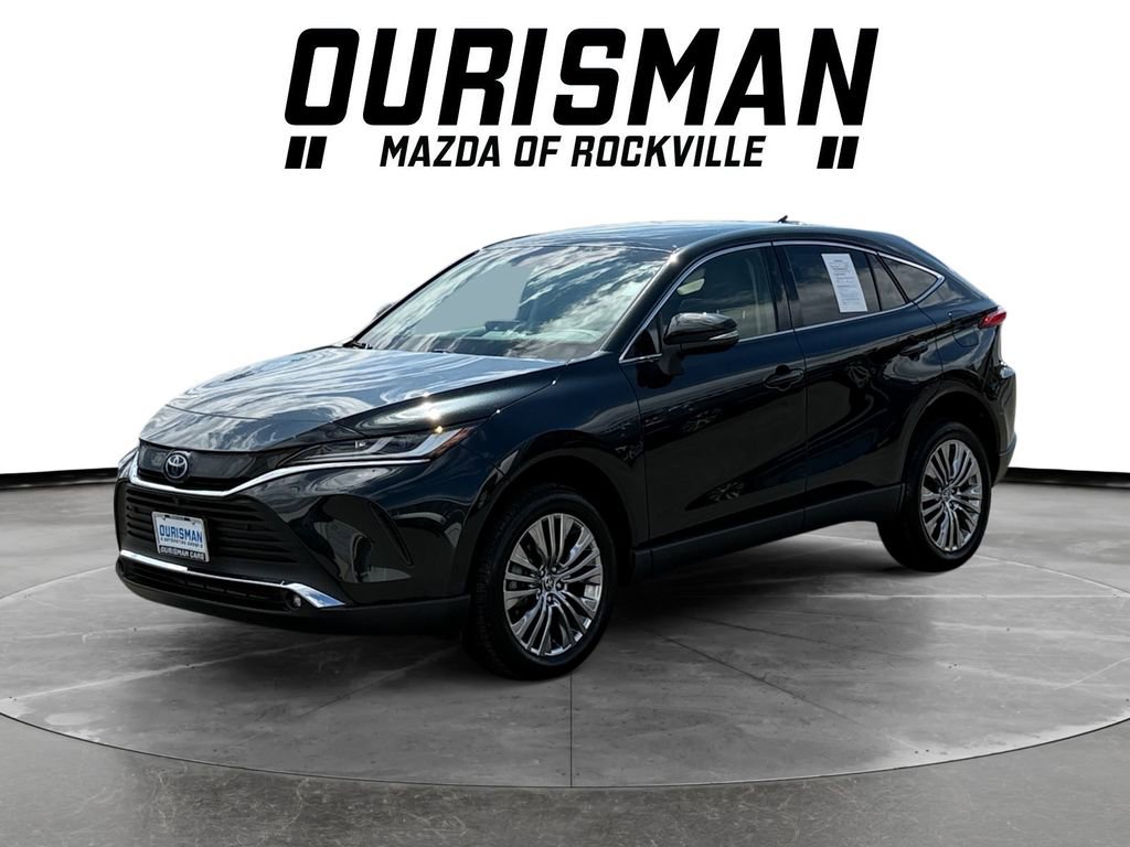 Used 2022 Toyota Venza Limited w/ Advanced Technology Package image 2