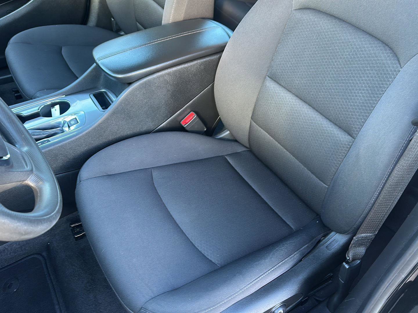 Used 2024 Chevrolet Malibu LT image 24