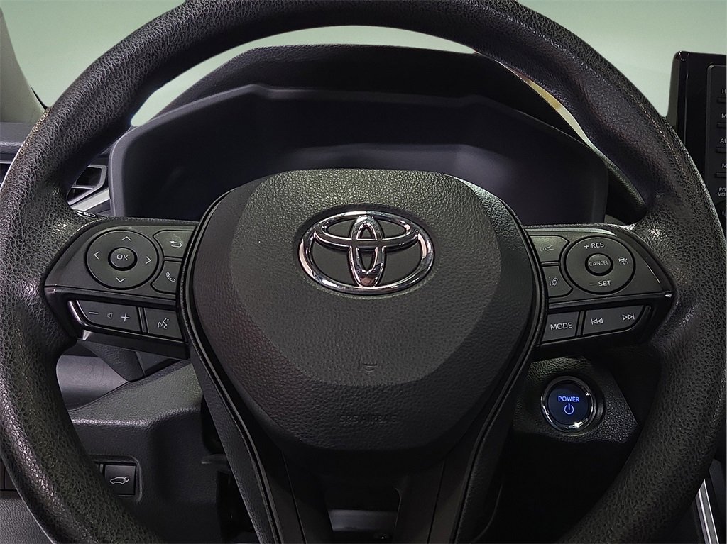 Used 2022 Toyota RAV4 XLE image 25