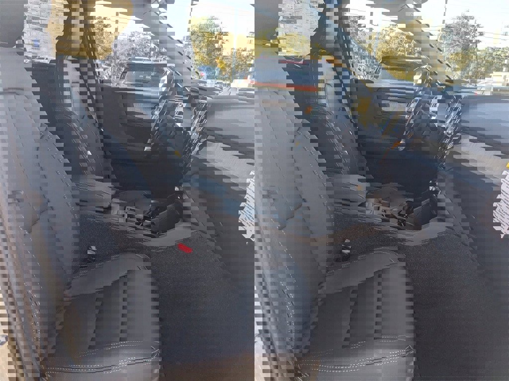 New 2026 Volvo XC40 B4 Core image 4