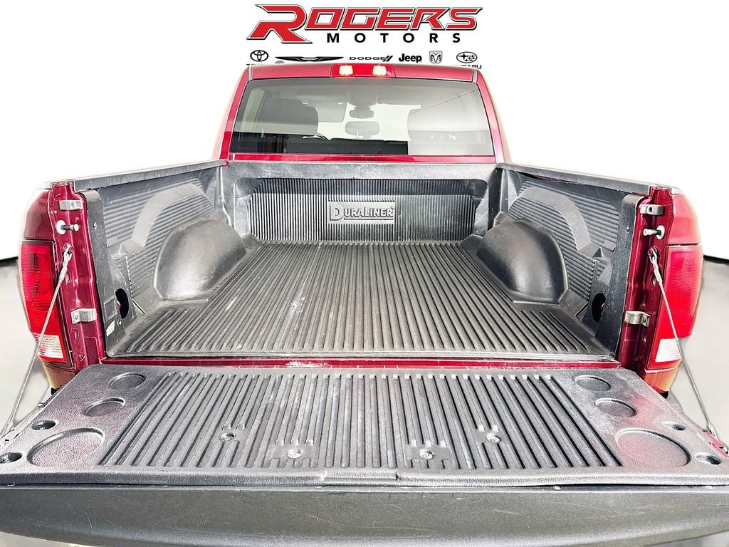 Used 2022 RAM 1500 Classic SLT image 23
