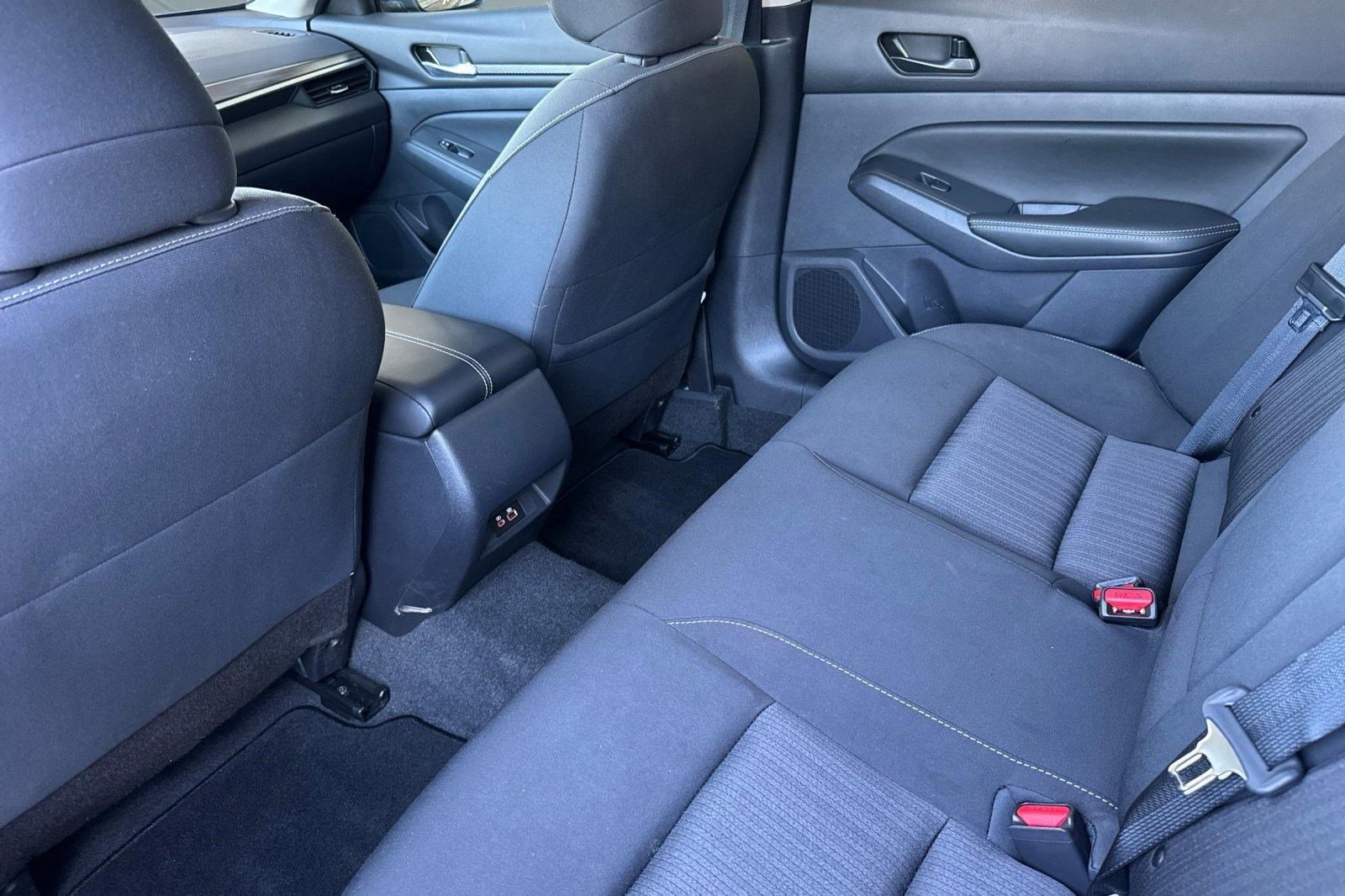 Used 2025 Nissan Altima 2.5 SV image 26