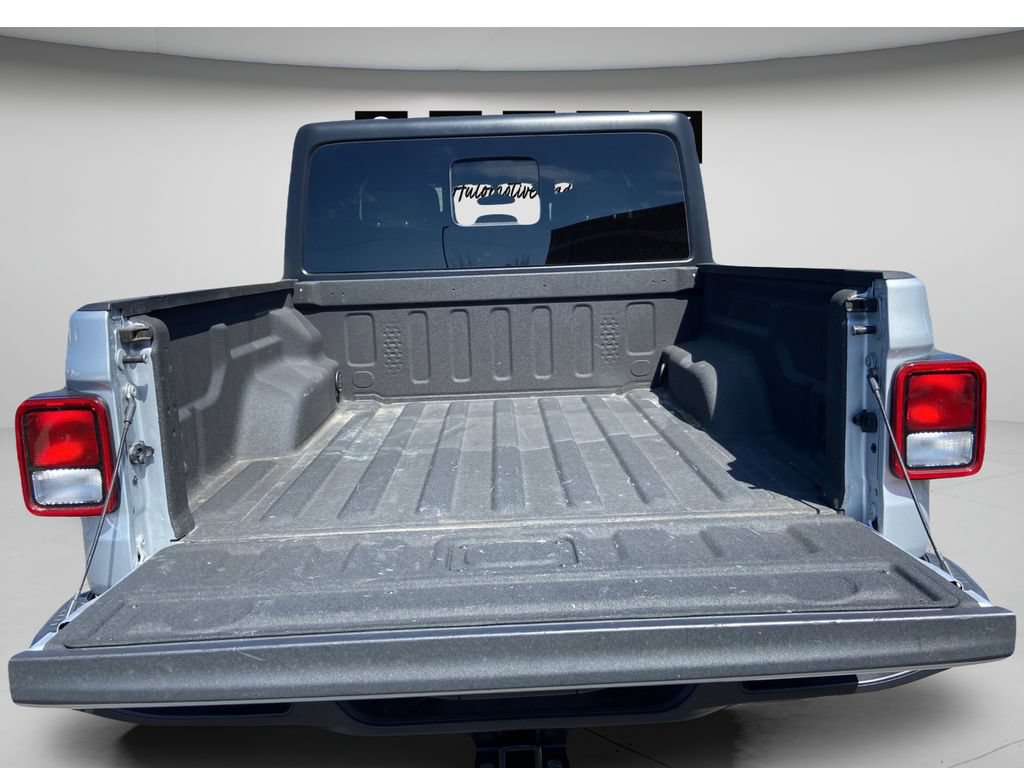 Used 2023 Jeep Gladiator Sport AWD/4WD image 19