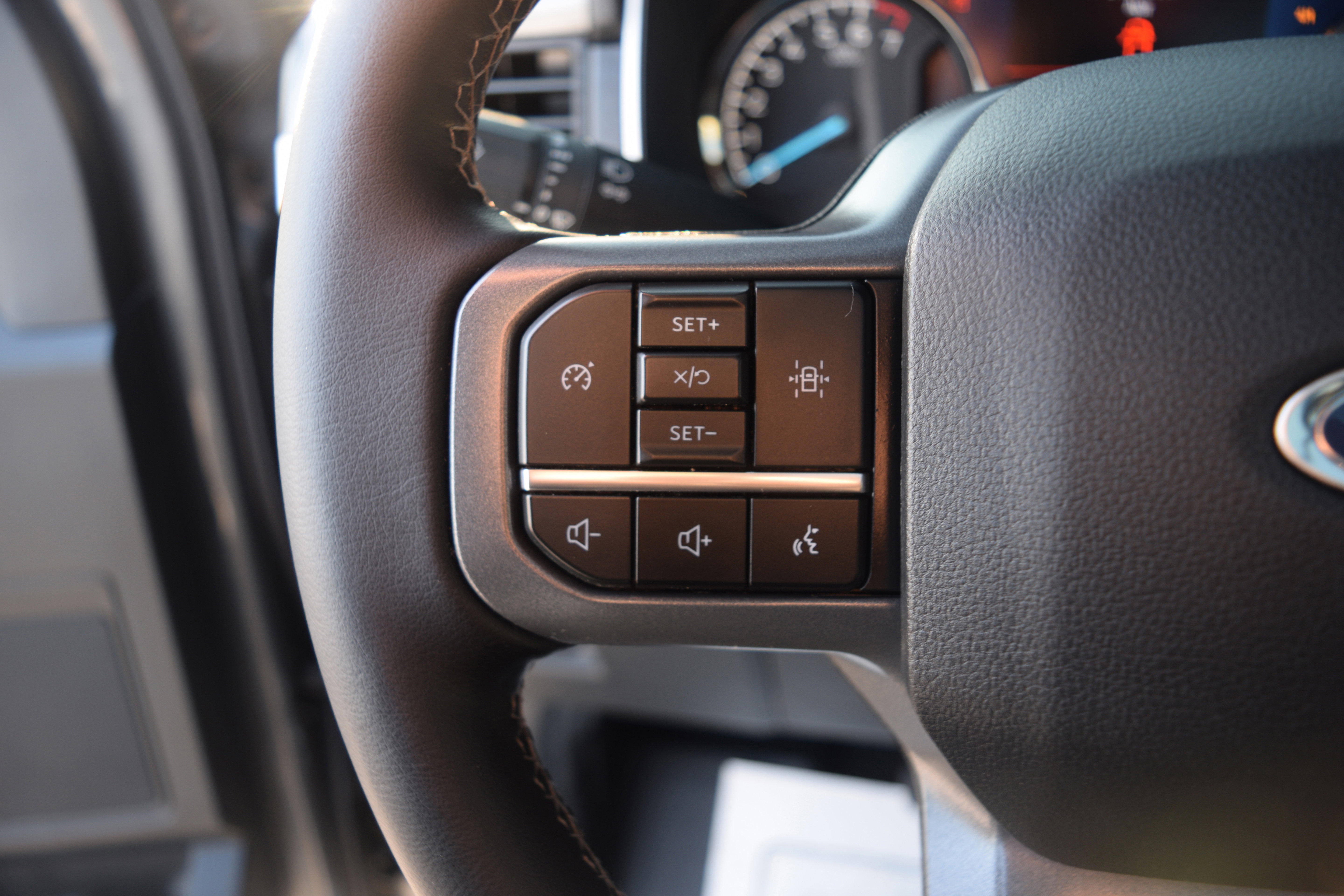 Used 2023 Ford F150 XLT w/ Equipment Group 302A High image 6