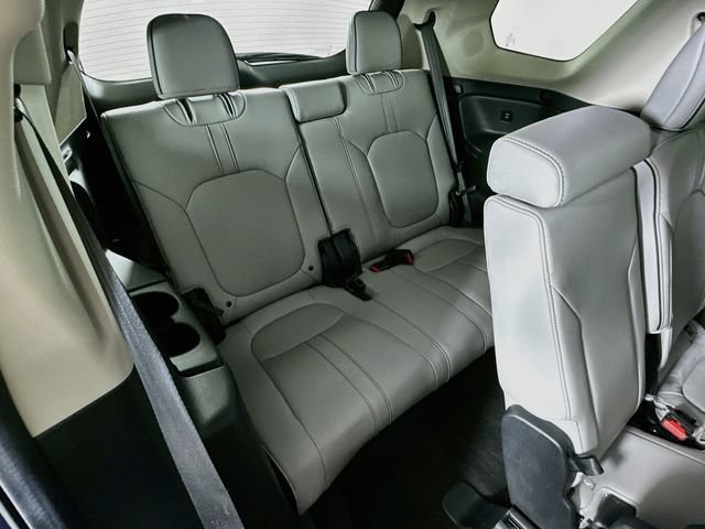 Certified 2025 Honda Pilot Elite image 10