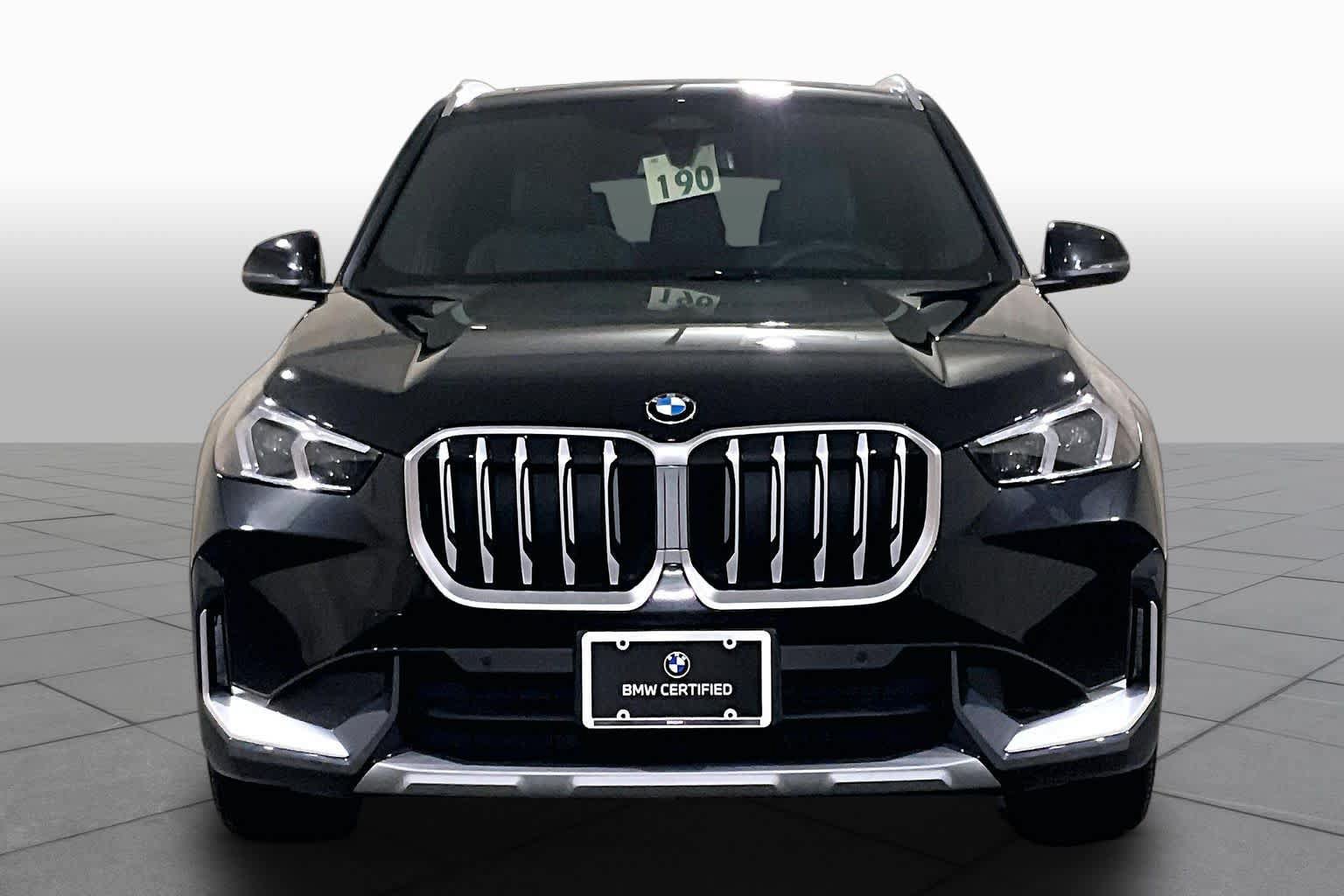 Used 2025 BMW X1 xDrive28i w/ Convenience Package AWD/4WD image 3