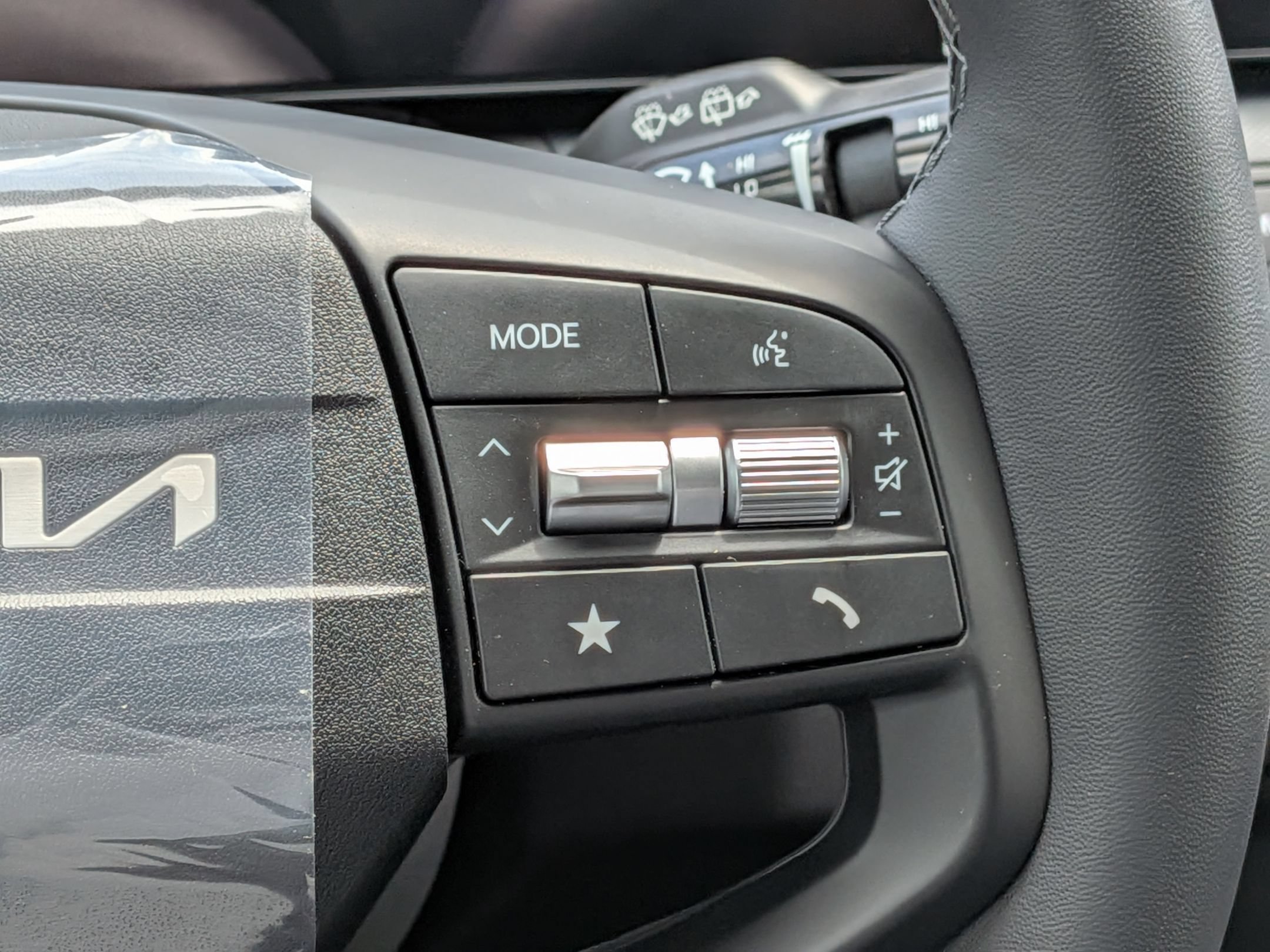 New 2026 Kia K4 EX FWD image 18