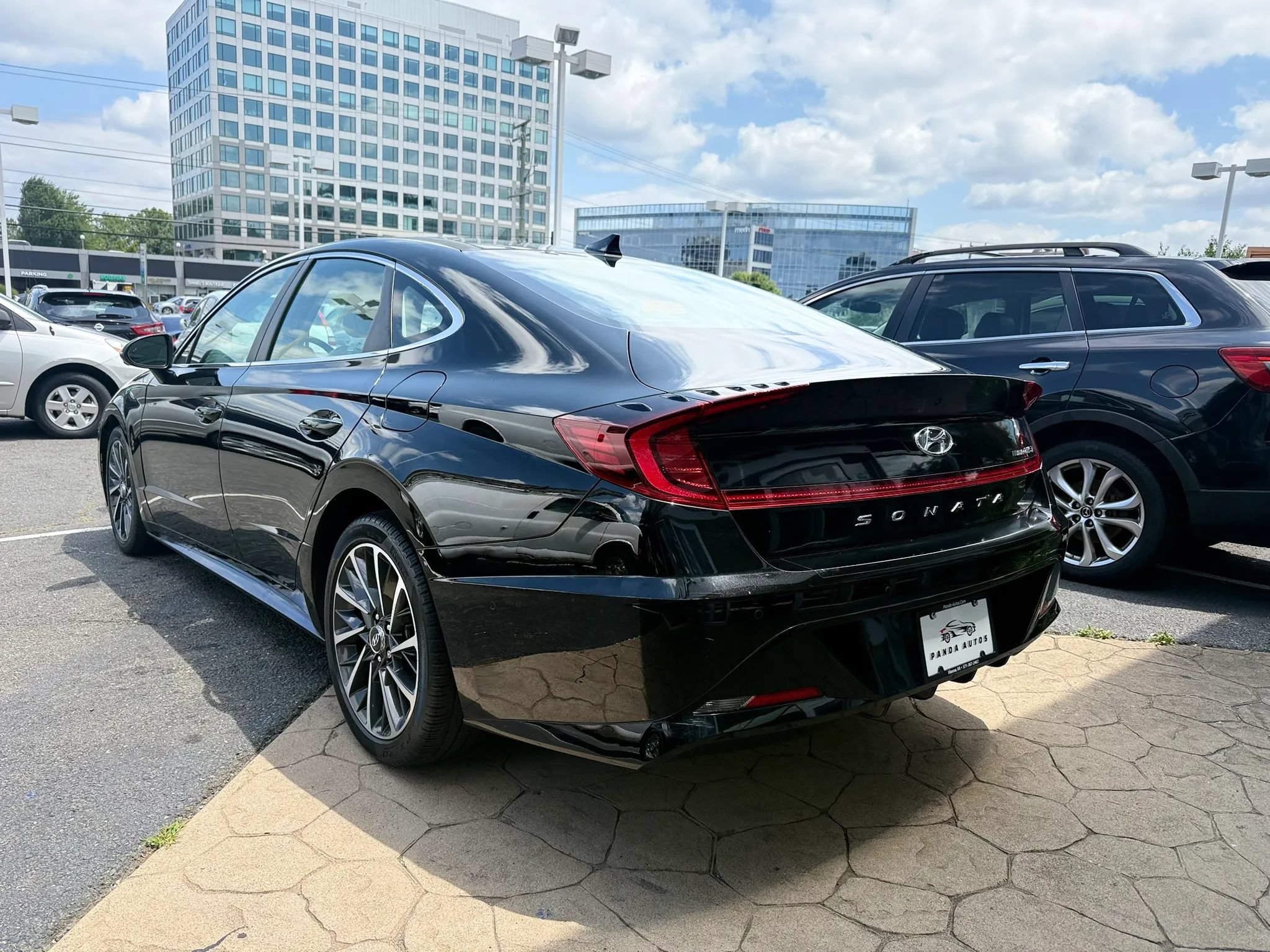 Used 2020 Hyundai Sonata Limited w/ Cargo Package FWD image 5