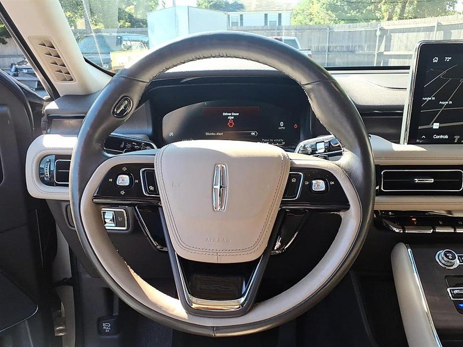 Used 2023 Lincoln Aviator Reserve w/ Equipment Group 201A AWD/4WD image 29