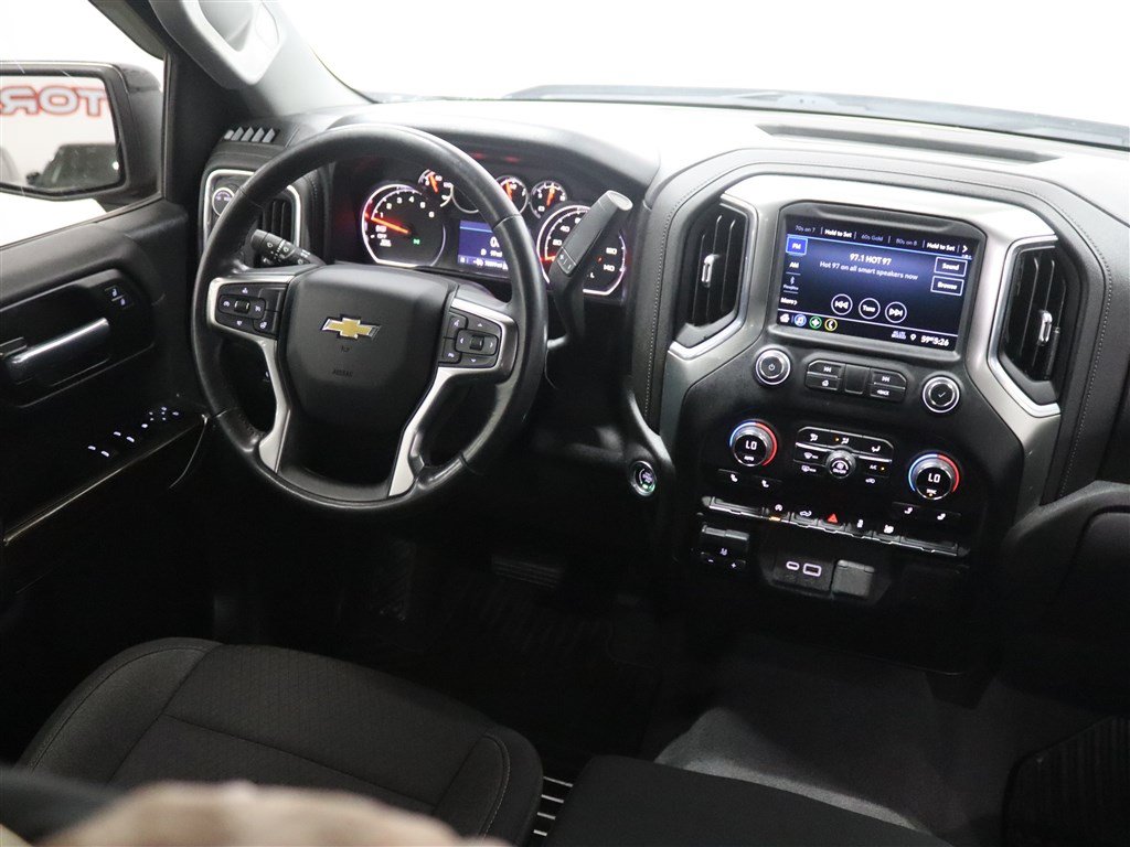 Used 2021 Chevrolet Silverado 1500 LT AWD/4WD image 25