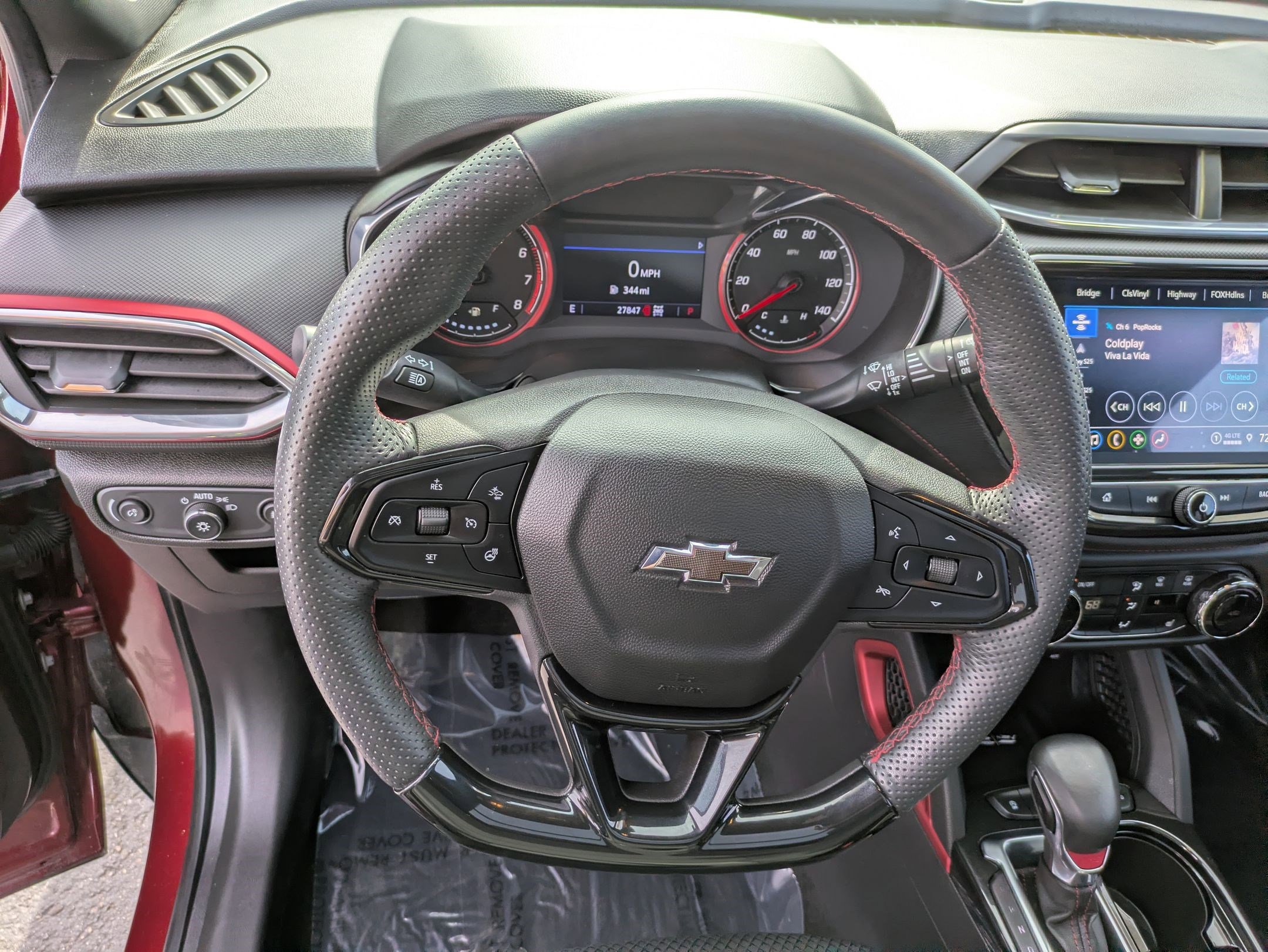 Used 2023 Chevrolet TrailBlazer RS w/ Sun and Liftgate Package image 17