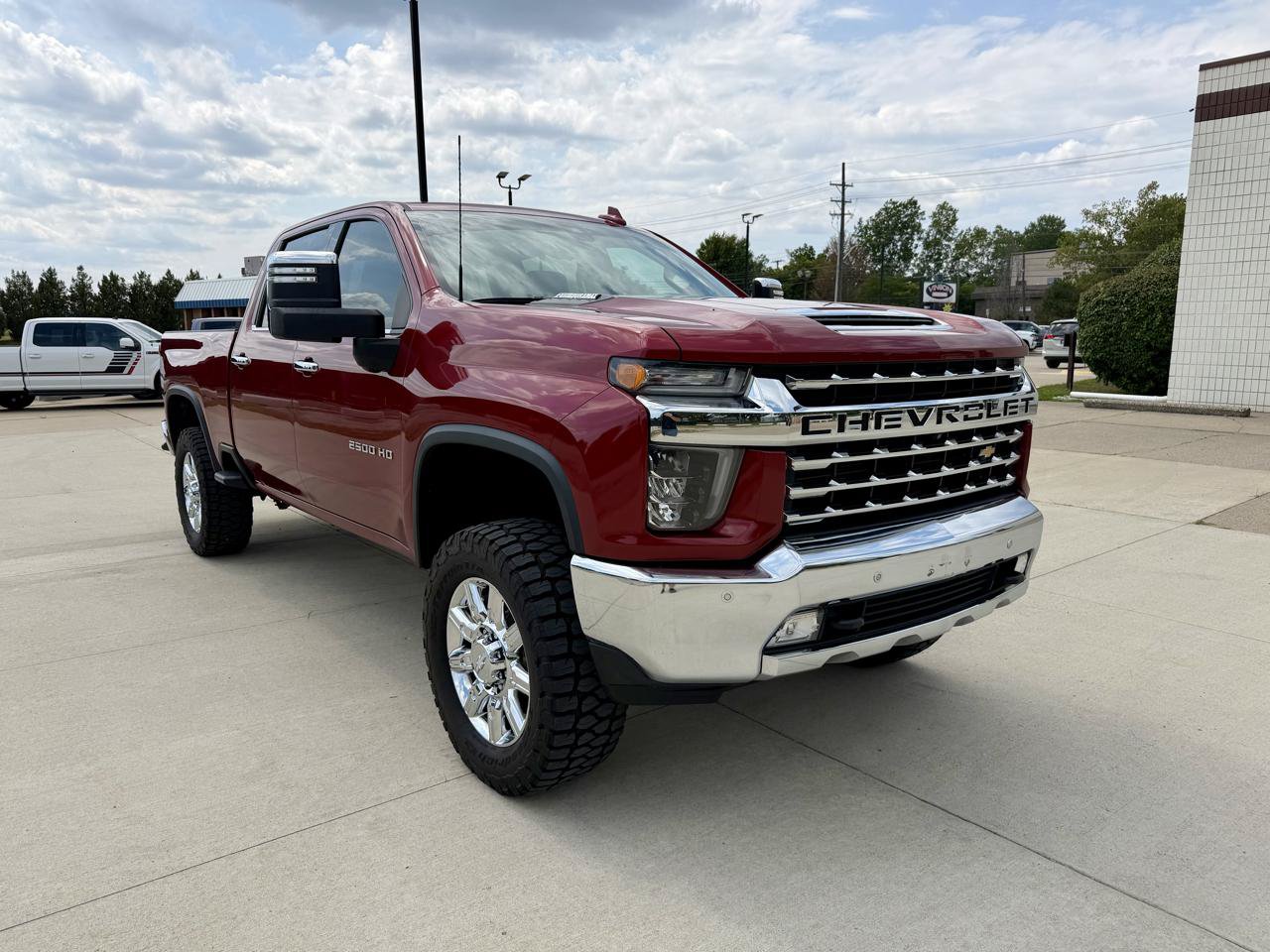 Used 2020 Chevrolet Silverado 2500 LTZ w/ LTZ Premium Package AWD/4WD image 5