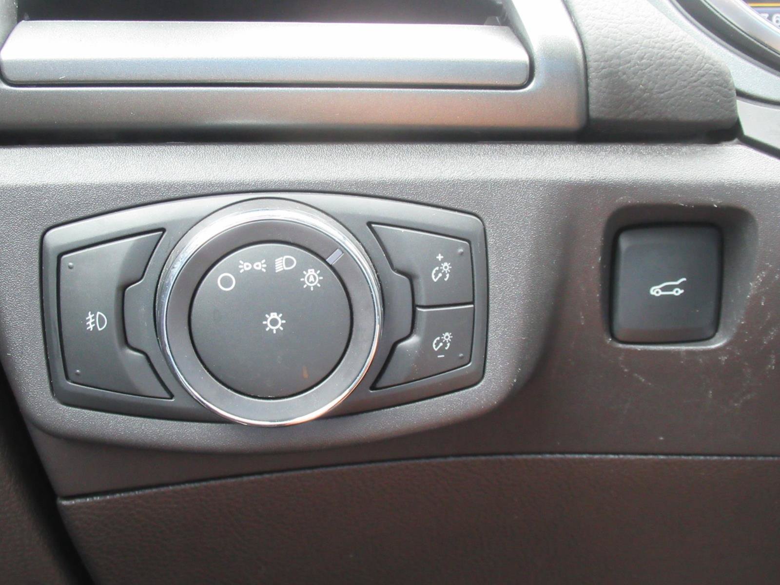 Used 2013 Ford Fusion Titanium w/ Titanium Driver Assist Pkg FWD image 24