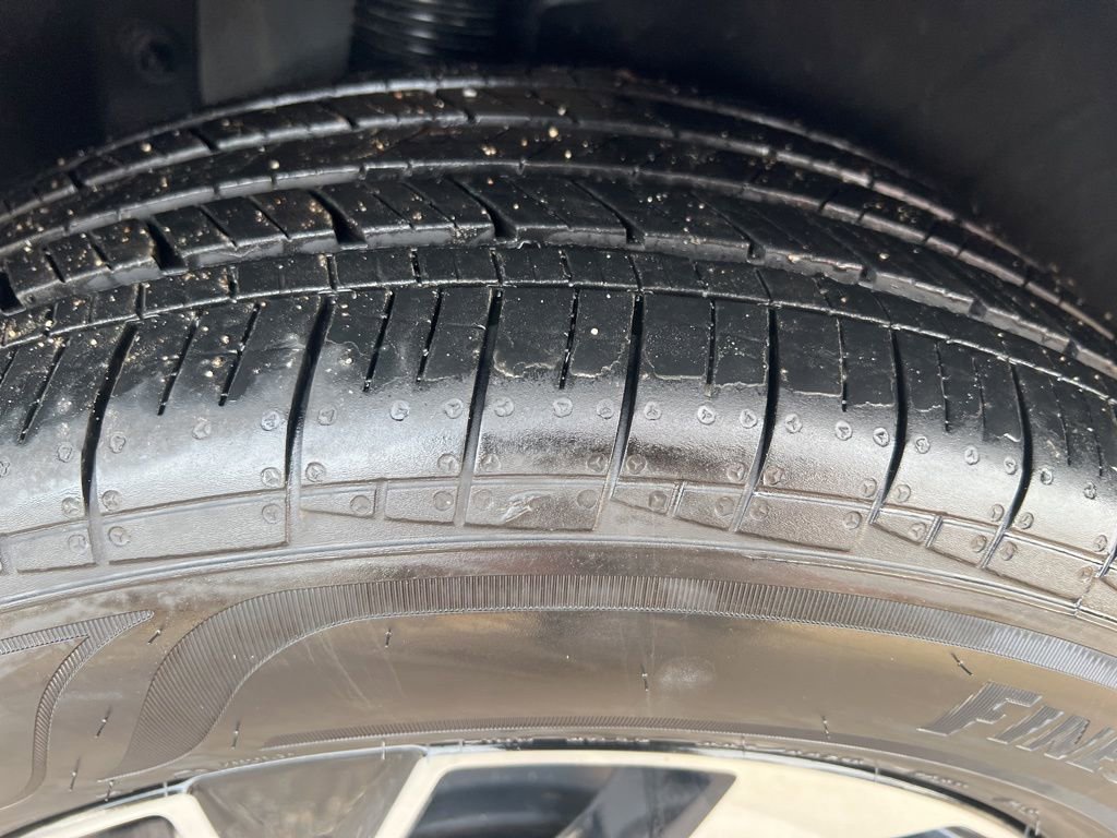 Certified 2025 Kia Sportage EX image 40