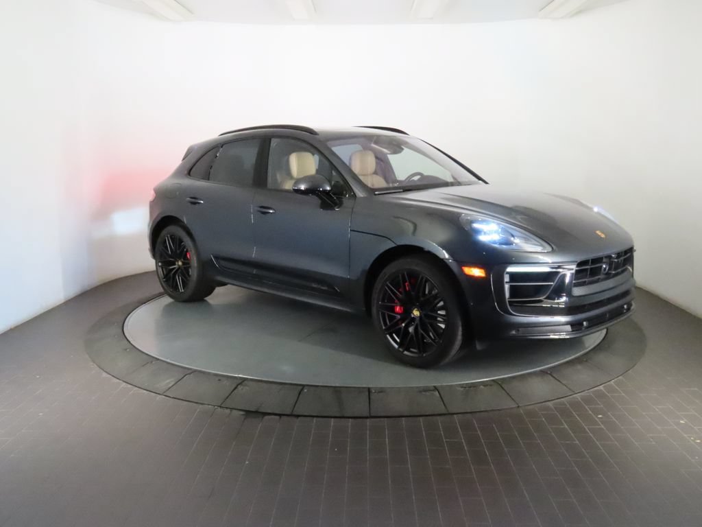 Certified 2026 Porsche Macan GTS AWD/4WD image 9