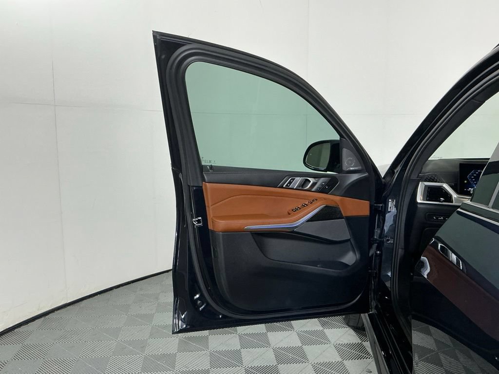 Certified 2025 BMW X5 M60i w/ Executive Package AWD/4WD image 19