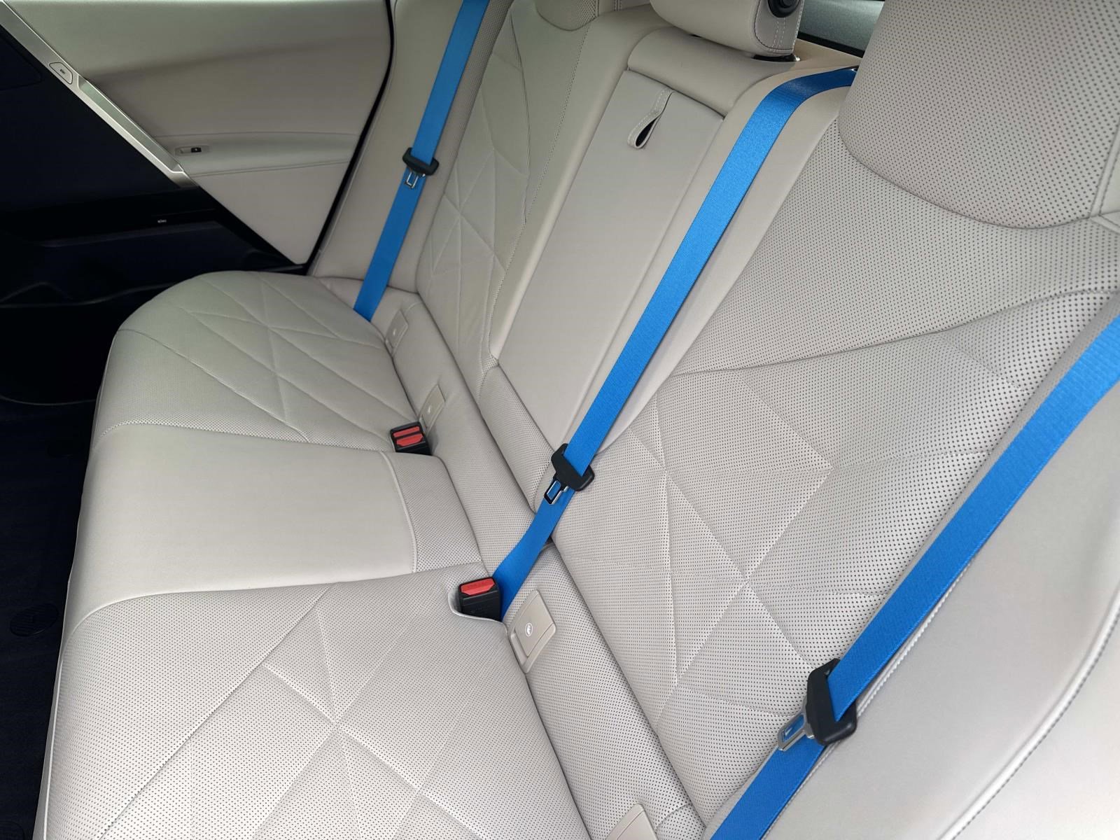 Certified 2023 BMW iX xDrive50 w/ BMW I Signature Blue Package image 12