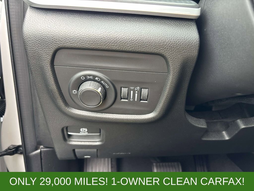Used 2023 Jeep Grand Cherokee Altitude AWD/4WD image 29
