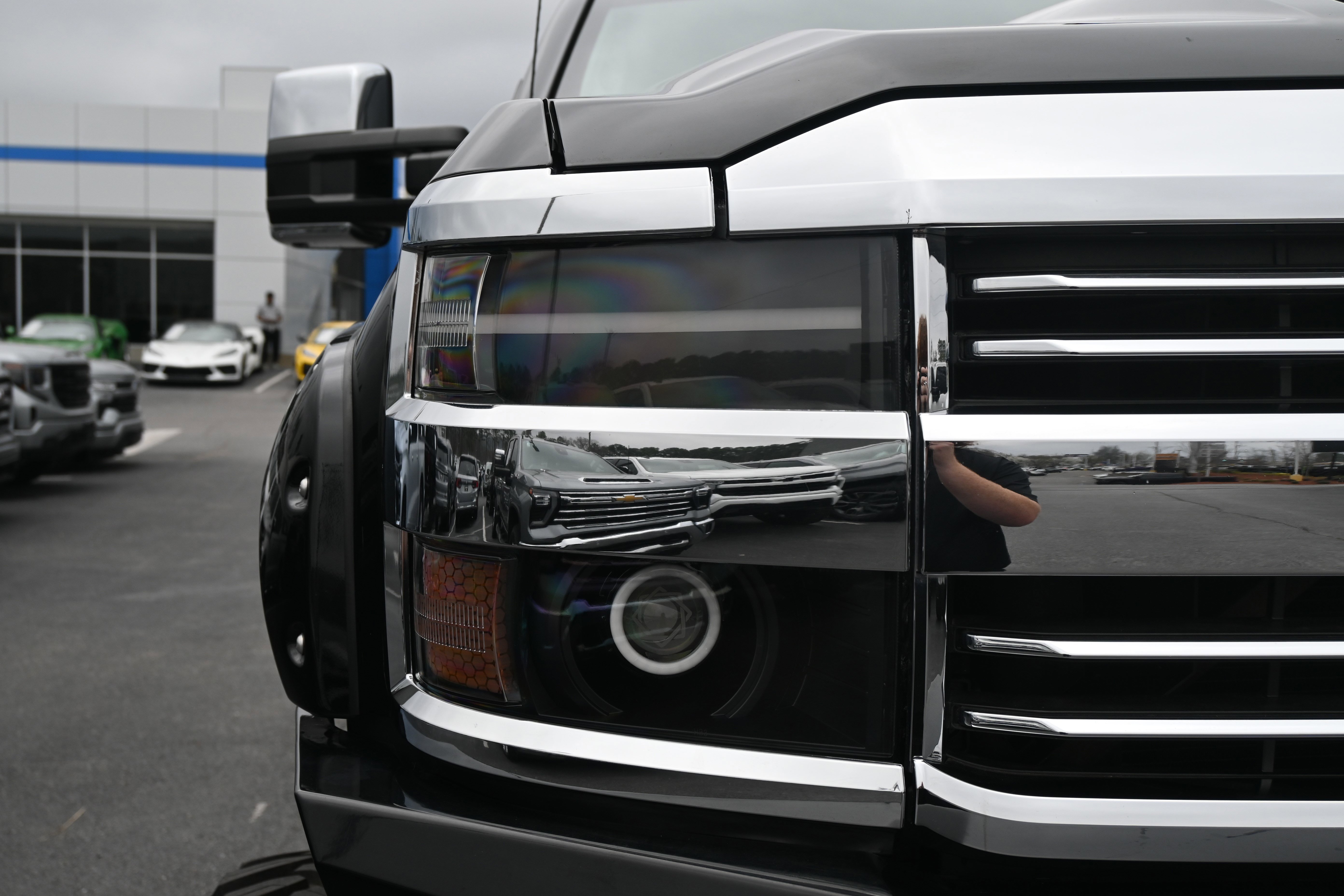 Used 2017 Chevrolet Silverado 2500 High Country w/ Duramax Plus Package image 24