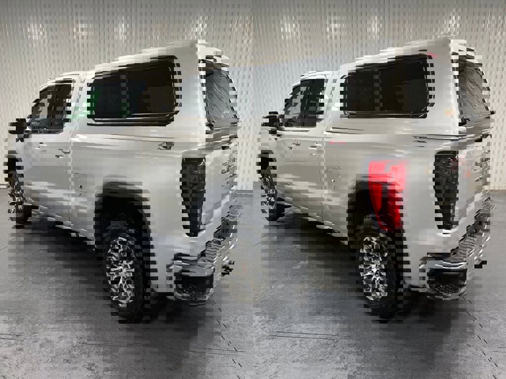 Used 2020 GMC Sierra 1500 SLE w/ SLE Value Package image 15