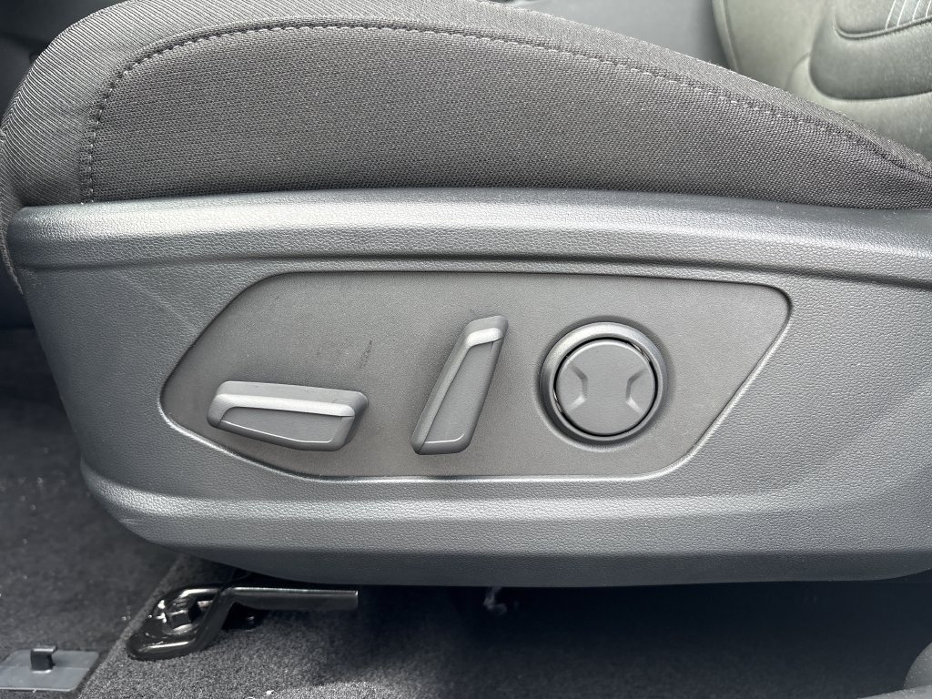 New 2026 Hyundai Tucson SEL Plus w/ Tow & Go Package FWD image 12