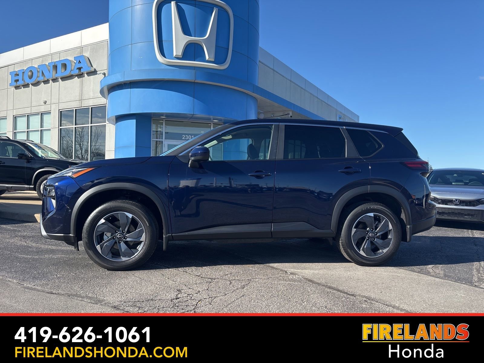 Used 2025 Nissan Rogue SV