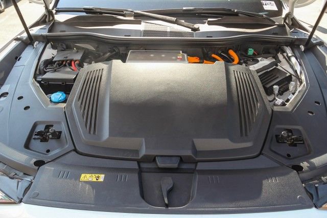 Certified 2023 Audi e-tron Premium w/ Convenience Plus Package image 27