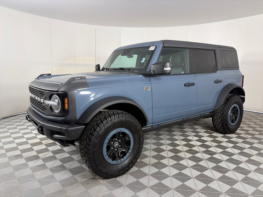 Certified 2023 Ford Bronco Wildtrak AWD/4WD image 3
