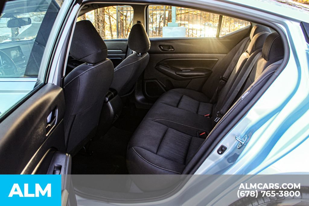 Used 2024 Nissan Altima 2.5 SV FWD image 18