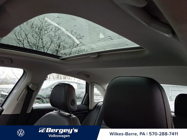 Certified 2021 Volkswagen Jetta SEL image 17