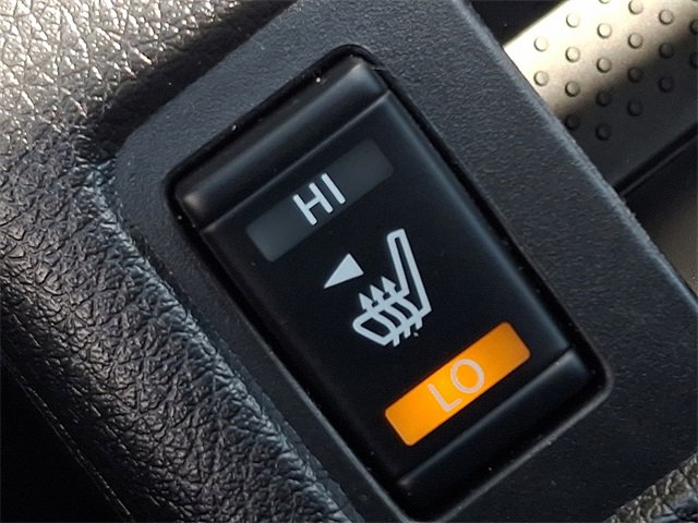 Used 2021 Nissan Rogue Sport SV image 24