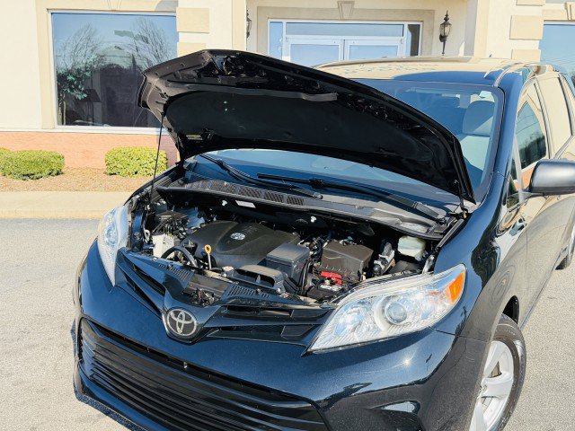 Used 2020 Toyota Sienna L FWD image 20