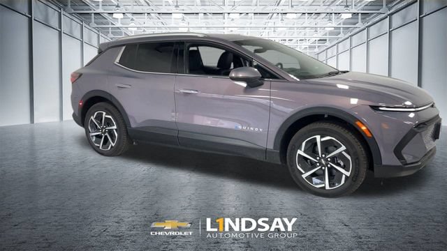 New 2026 Chevrolet Equinox EV LT AWD/4WD image 3