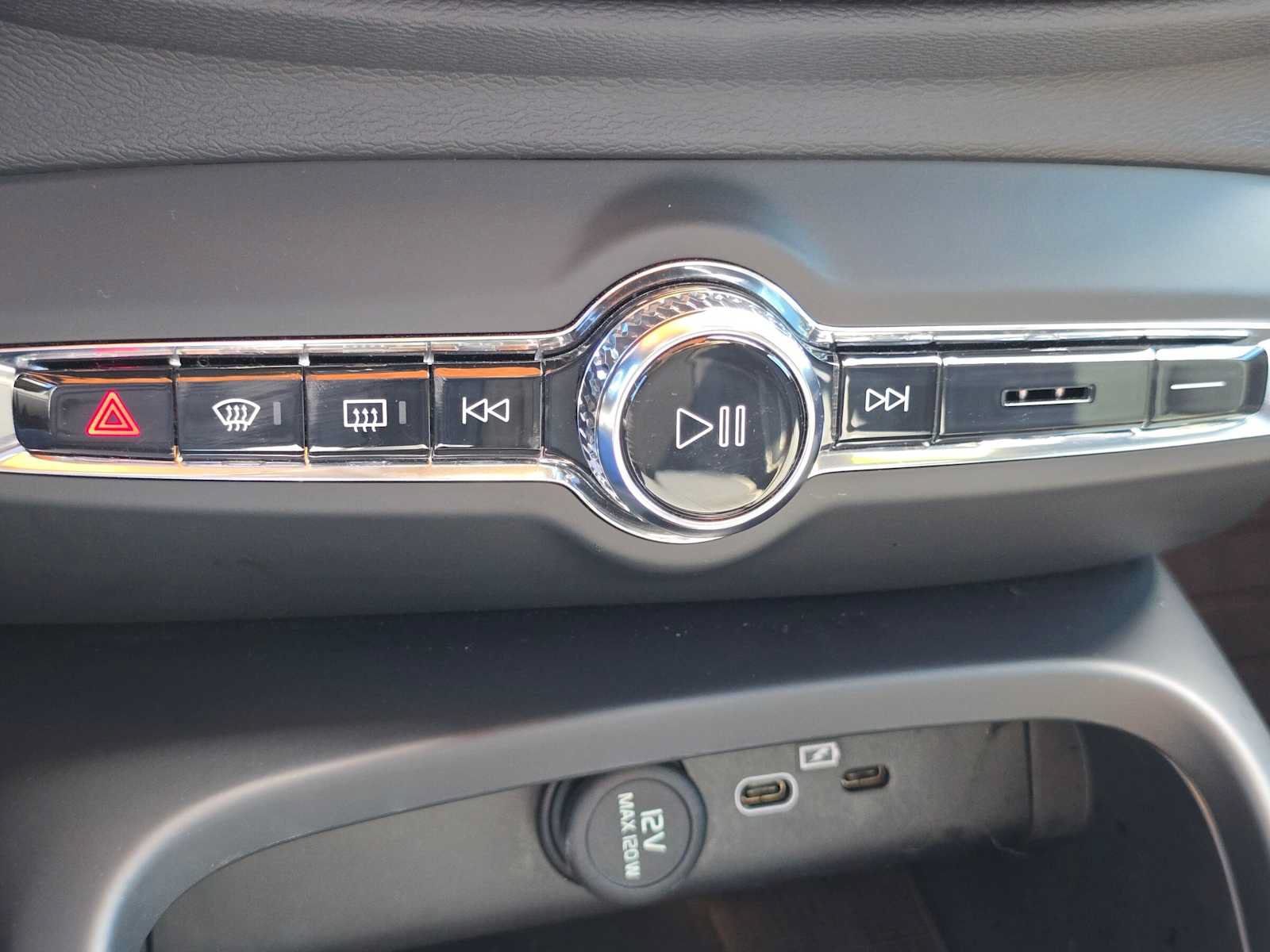 Certified 2023 Volvo C40 P8 Recharge Plus w/ Climate Package AWD/4WD image 30